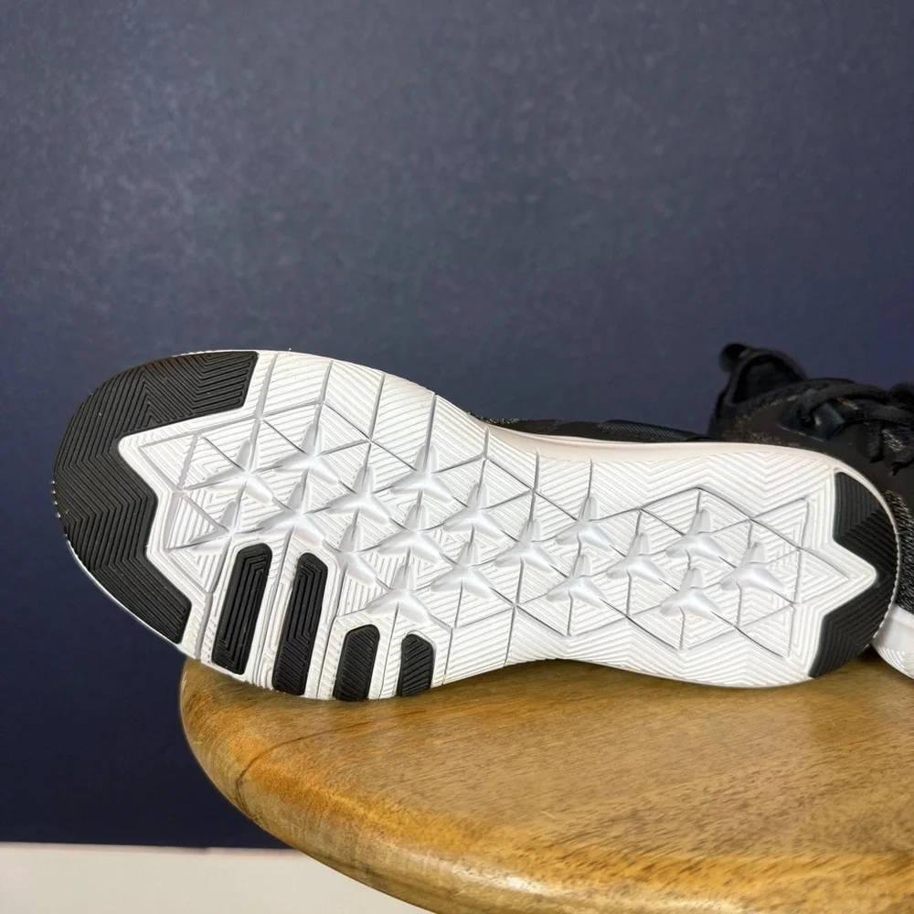 Nike Flex TR 9 Black & White Running Shoes Trainers NWT | Size 7